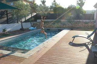 Modern house with pool - 0