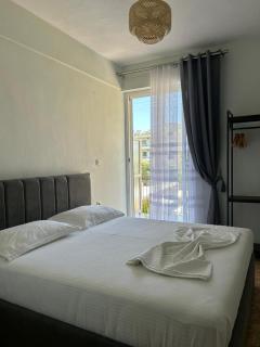 Areti Rooms Hotel - Himarë - 9