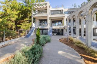 Pefka Luxury Homes - 9