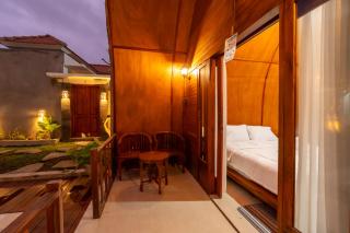 villa lumbung by adis villa, Cozy Wooden Stay, Shared pool - 3