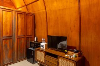 villa lumbung by adis villa, Cozy Wooden Stay, Shared pool - 5