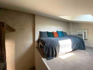 Entre fleuve et ville, charmante petite maison 18e - 5