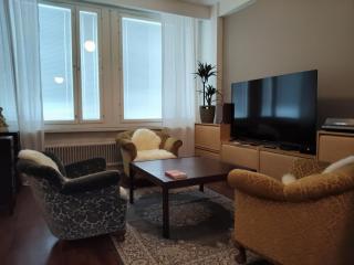 Brahe Suite, free parking garage - 3