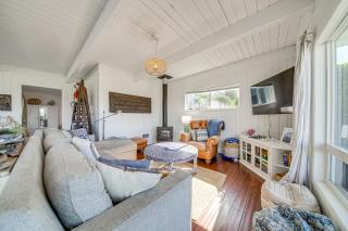 Sun-Soaked Sandy Point Haven with Beach Access! - Langley - 5