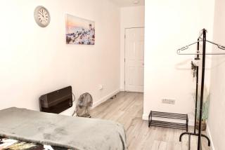 2 Bedroom Apartment Southsea - Sleeps 5 & Free Parking - 2