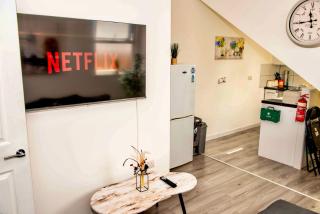 2 Bedroom Apartment Southsea - Sleeps 5 & Free Parking - Portsmouth - 8