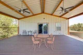 6 Mi to Granbury City Beach Park Apt with Veranda! - 9