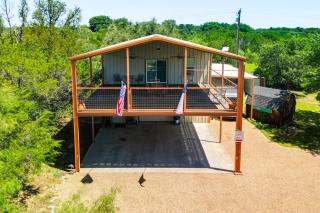 Tranquil Pet-Friendly Apt! 6 Mi to Granbury Square - 0
