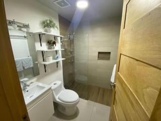 2BR Beach Apartment -Pool and Balcony- 4 Min to Beach - 2