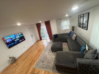 Blissfully 3 bedroom 3 king beds newark airport - Newark - 6