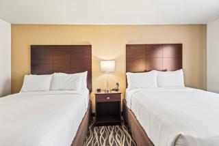 Cobblestone Hotel & Suites Waukesha West Milwaukee - 9