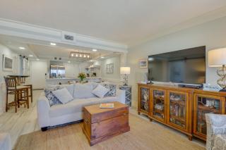 Oceanfront PCB Condo with Beach Access and 2 Pools - 2