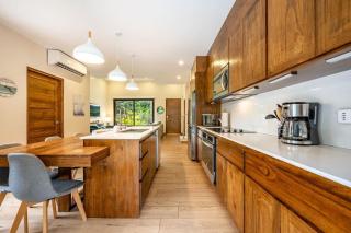 Casa Coralis - Stunning modern 3 BR, 3-half bath home in Playa Potrero - Potrero - 9