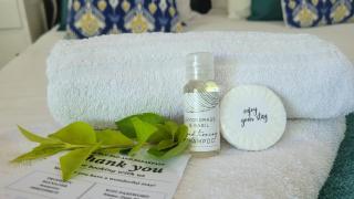 Suite 14- Deja' Blu Bed and Breakfast- East London - 2