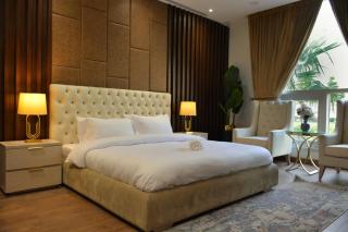 PREMIUM GUEST HOUSE - PENTASQUARE by ALVIS SUITE - Lahore - 7
