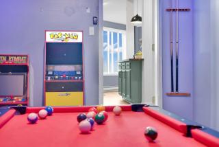 Lakefront Kayaks Firepit Arcade Pool Table - Tobyhanna - 7