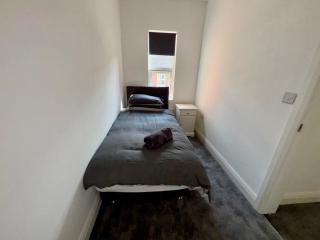 Marmion House Apartments - 5