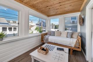The Whale Spout - King bed and close to the Beach - Hampton - 0