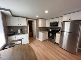 Shark Bait - Cozy Coastal Escape Near Hampton Beach - Seabrook - 8