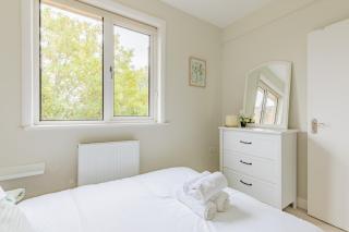 Bright and Welcoming 2BD Flat in South West London - Londra - 3