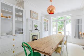 Beautiful Family Home Right By Hampstead Heath - London - 6