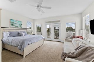 Spacious Crystal Beach Home w/ 2 Master King Suites, Pool Access, Walk to Beach, Pet Friendly! - Destin - 6