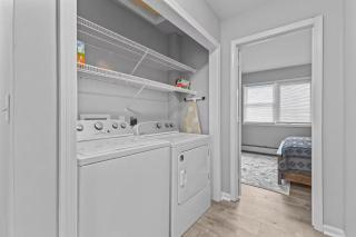 Convenient Apt Close to Downtown - 4