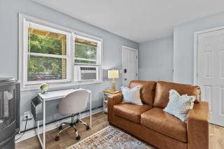 Convenient Apt Close to Downtown - 1