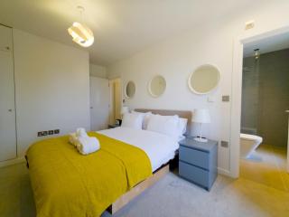 Spacious Stylish Flat with Balcony Pass The Keys - Londra - 3