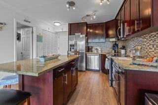 Excellent beach front community, golf course, tennis, sunny weather year round! - Fort Pierce - 7