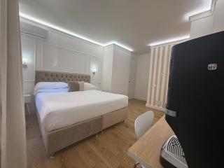Emy Suites - 0