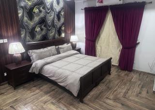 Red Velvet Retreat - Rawalpindi - 8