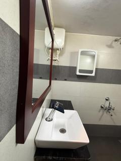 Maadathil cottages & Beach Resort - Varkala - 6