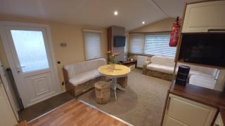 Parkdean Southview Vintage 45 Three bed Sleeps 8 Pet Friendly - 6