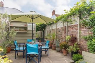 Wisteria Cottage by Keepers Cottages - Deal - 8