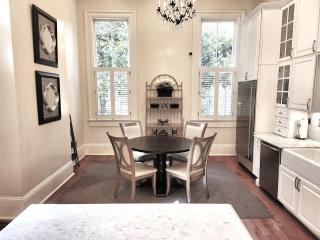 Walker Mansion on St Charles Ave - Unit 3 - 1