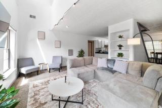 Collins Avenue Duplex – 2 Homes - Columbus - 9