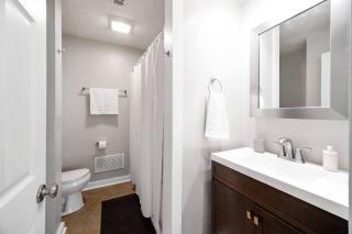 Collins Avenue Duplex – 2 Homes - Columbus - 1