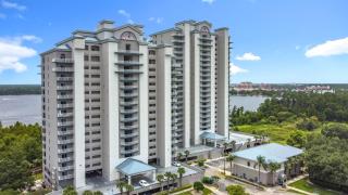 Beautiful Orlando Lakefront Condo 5 MINUTES FROM DISNEY - 0