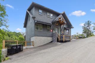 Enjoy the "Calm On The Water" in a Relaxing Luxurious Pool Cabin on the Lake! - 9