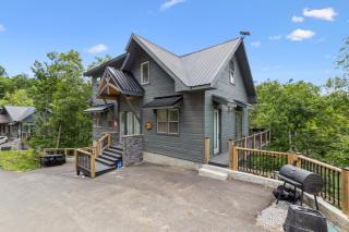 Enjoy the "Calm On The Water" in a Relaxing Luxurious Pool Cabin on the Lake! - Dandridge - 4