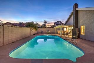 Wedgewood 10 min to Strip Private Pool Spa - 3