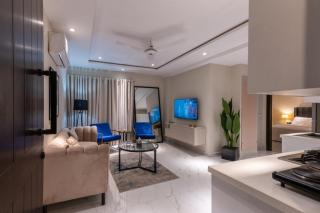 Chic 1BR Apartment - The Opus - Lahore - 8