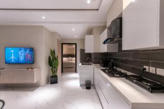 Chic 1BR Apartment - The Opus - Lahore - 7