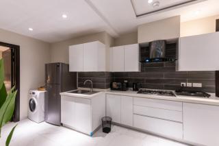 Chic 1BR Apartment - The Opus - Lahore - 4