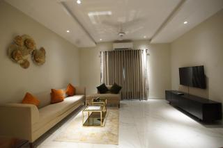 Modern 1-Bedroom Apartment - The Opus - Lahore - 9