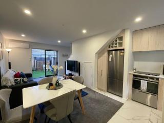 Lovely Christchurch 1BR Home - 6