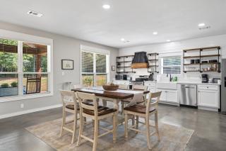 The Lakeside Bungalow New Build on shores of Delaware Bay - - 3