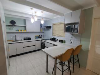 Wapadrand Modern Self-catering Apartment - 3