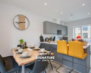 Harveys Yard by Signature Stays - Hayle House - Parking - Sleeps 6 - Hayle - 0